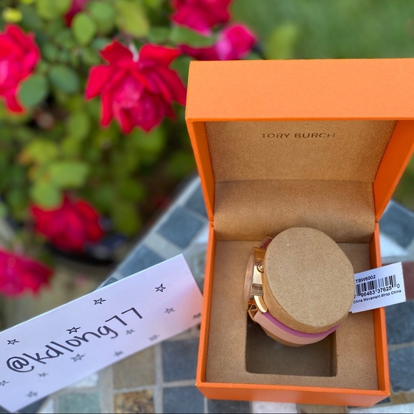 Tory Burch Ellsworth Leather Strap Watch - Picture 4 of 8